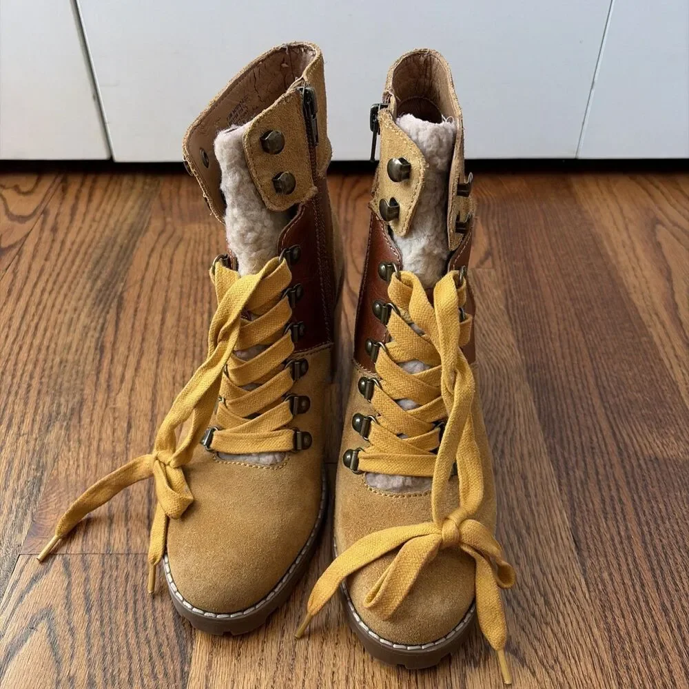 FRYE AND CO RAYNER GENUINE LEATHER & SUEDE LUG SOLE BOOTS WITH 3.5” HEELS Sz 7.5